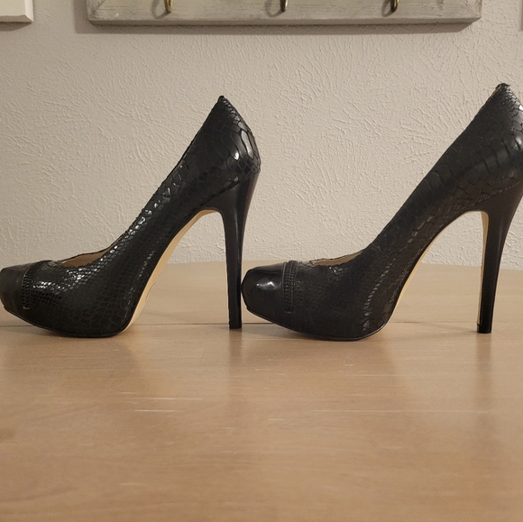 Michael Kors Stilleto Heels Sz 7 - Picture 6 of 9
